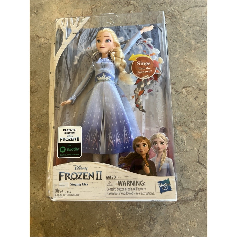 2019 Disney Frozen II Singing "ELSA" Doll Sings Into the Unknown